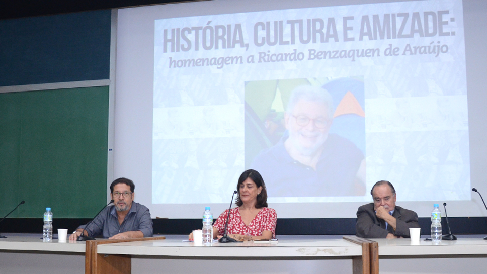 Histrias de amizade e conhecimento